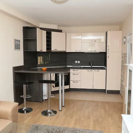 Апартамент Гнездото Улица „Кавала“ 39, Варна Appartement *