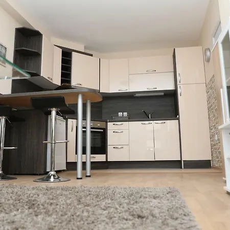 Апартамент Гнездото Улица „Кавала“ 39, Варна Appartement